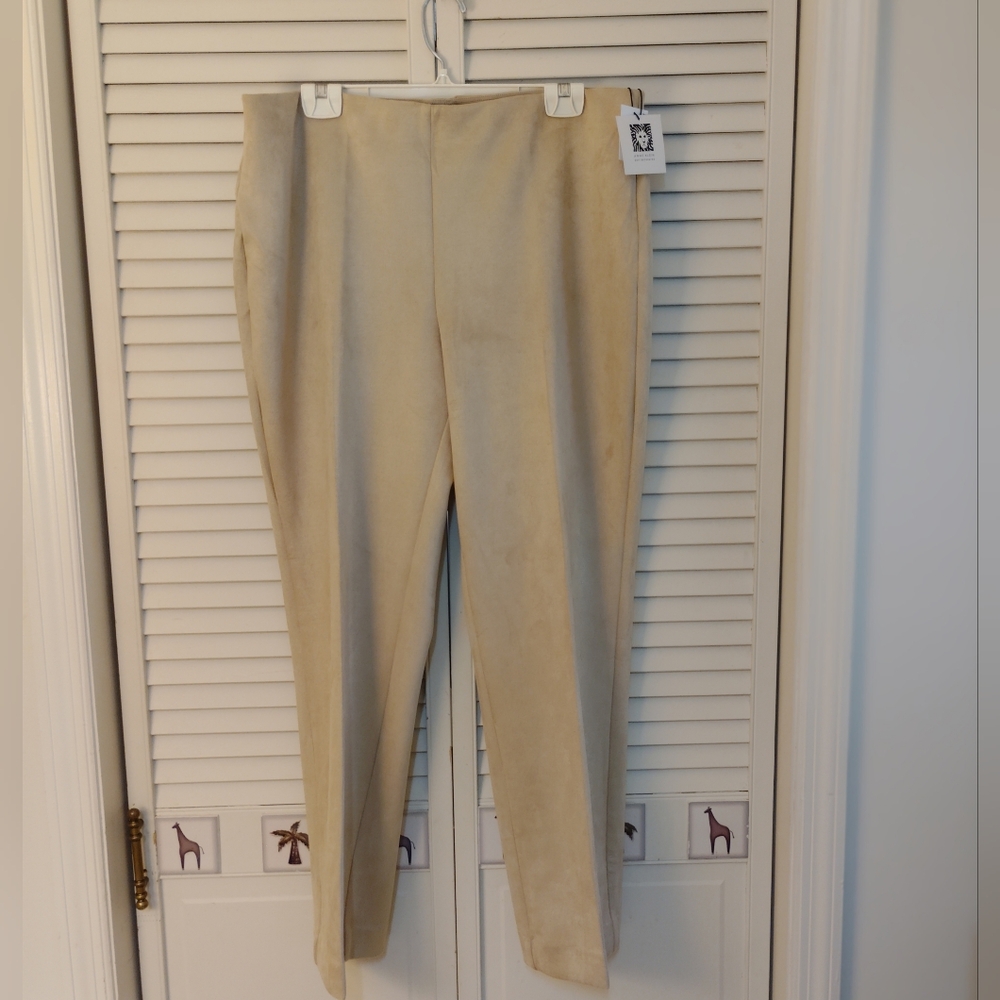 Anne Klein Khaki/Tan Trousers with Lion Logo